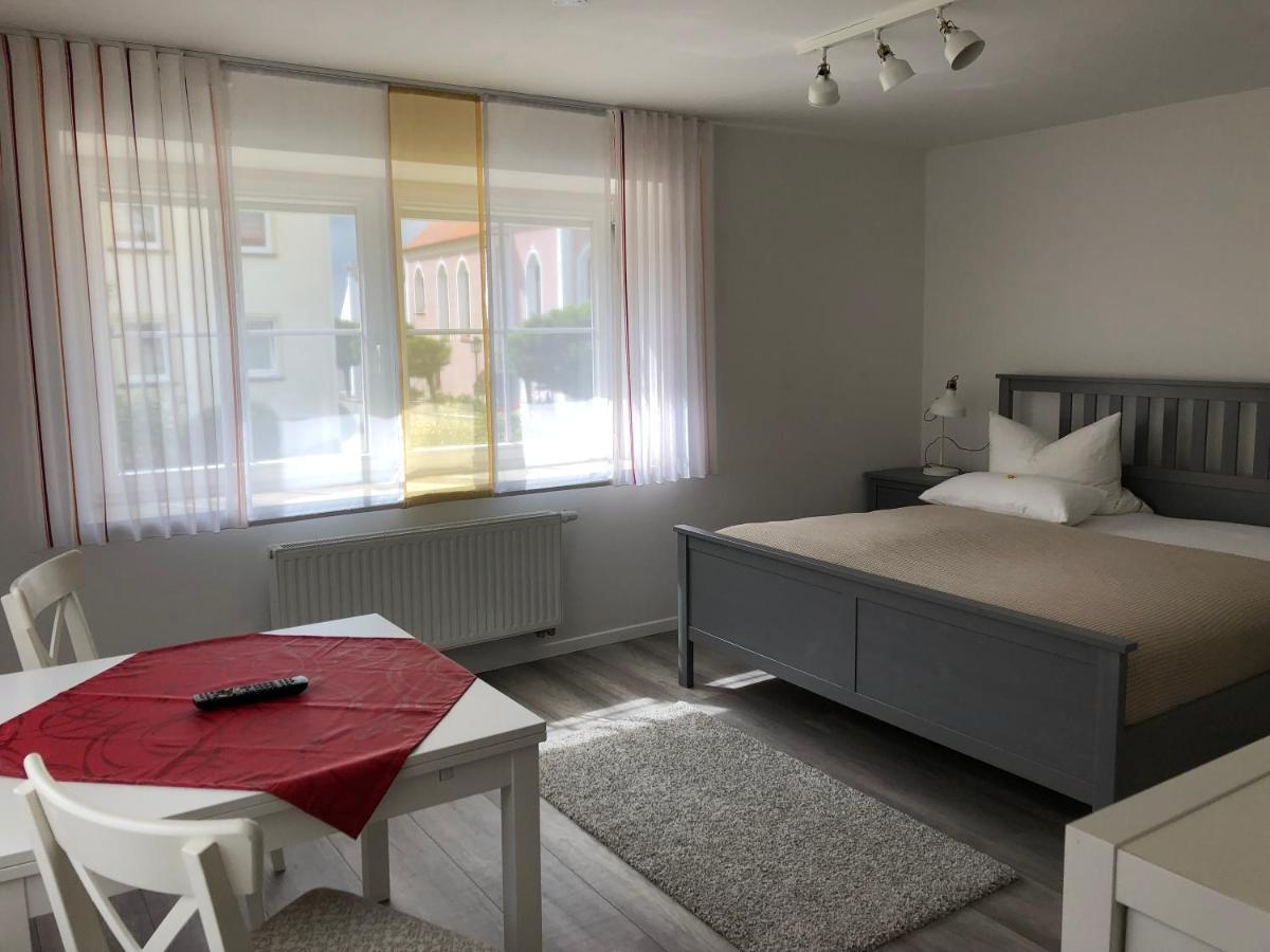 Apartmentvermietung Ingrid Bolkart - Voehlino 2 Illertissen Bagian luar foto